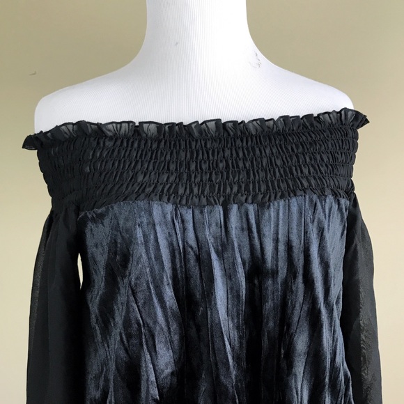 Band of Gypsies off the shoulder flare sleeve top - Picture 2 of 7